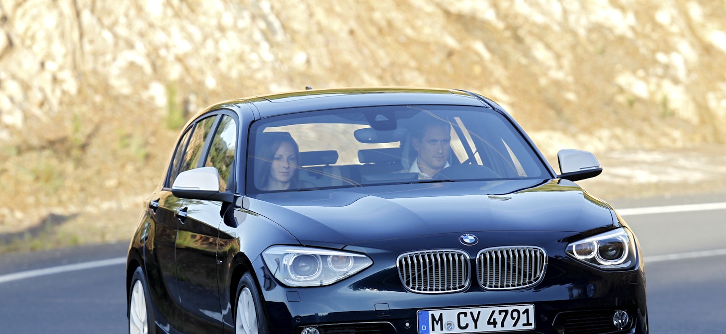 2012 BMW 1-Series Hatchback (F20) Official Information - Specs ... 2012 BMW 1-Series Hatchback (F20) Official Information - Specs ...